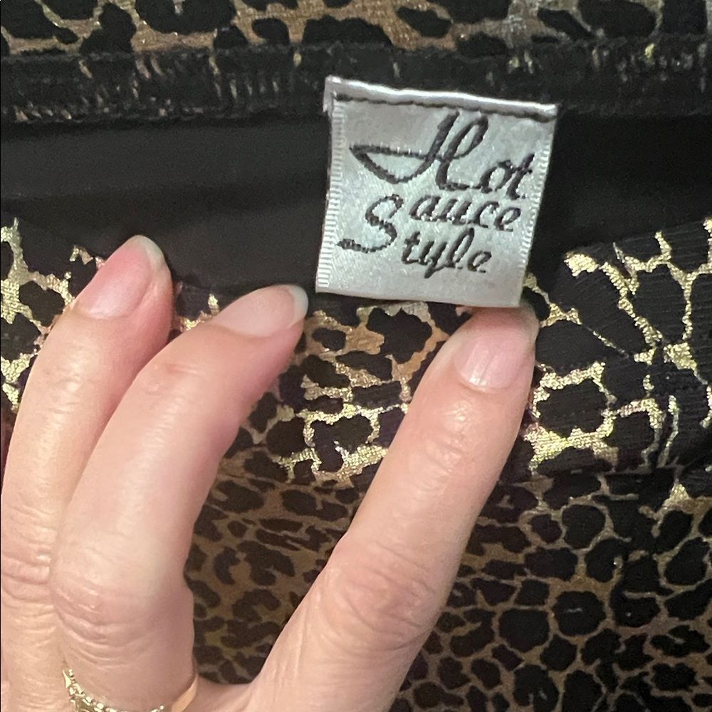 #1228=Leopard Print Leggings - Picture 2 of 6